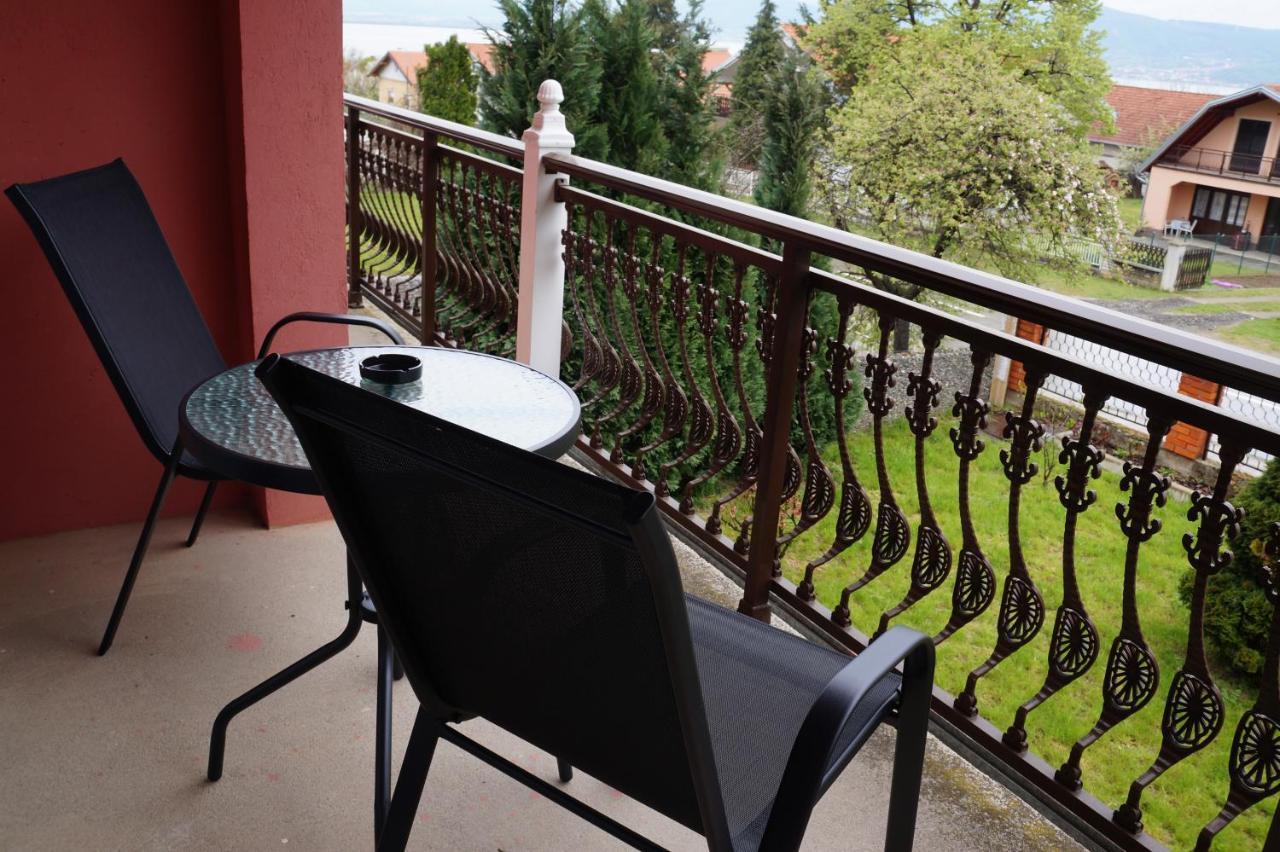 Guest House Lona Galambóc Kültér fotó